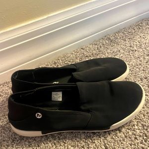 Ladies Merrells slip on shoes